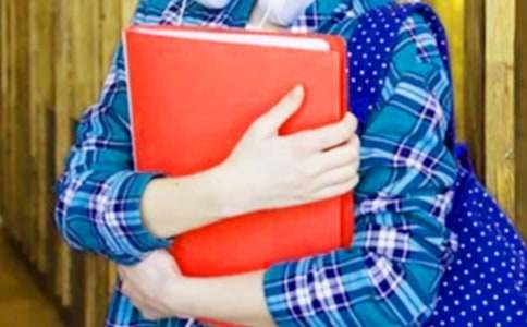 ��ѧ����δ���Լ���һ���ţ���ѡ12ƪ��