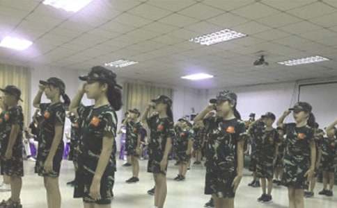 ����Ӫ�����ӵ�һ����[��]