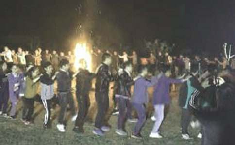 ��ͯ����Ӫ�ҳ������ӵ�һ���ŷ��ģ���ѡ22ƪ��